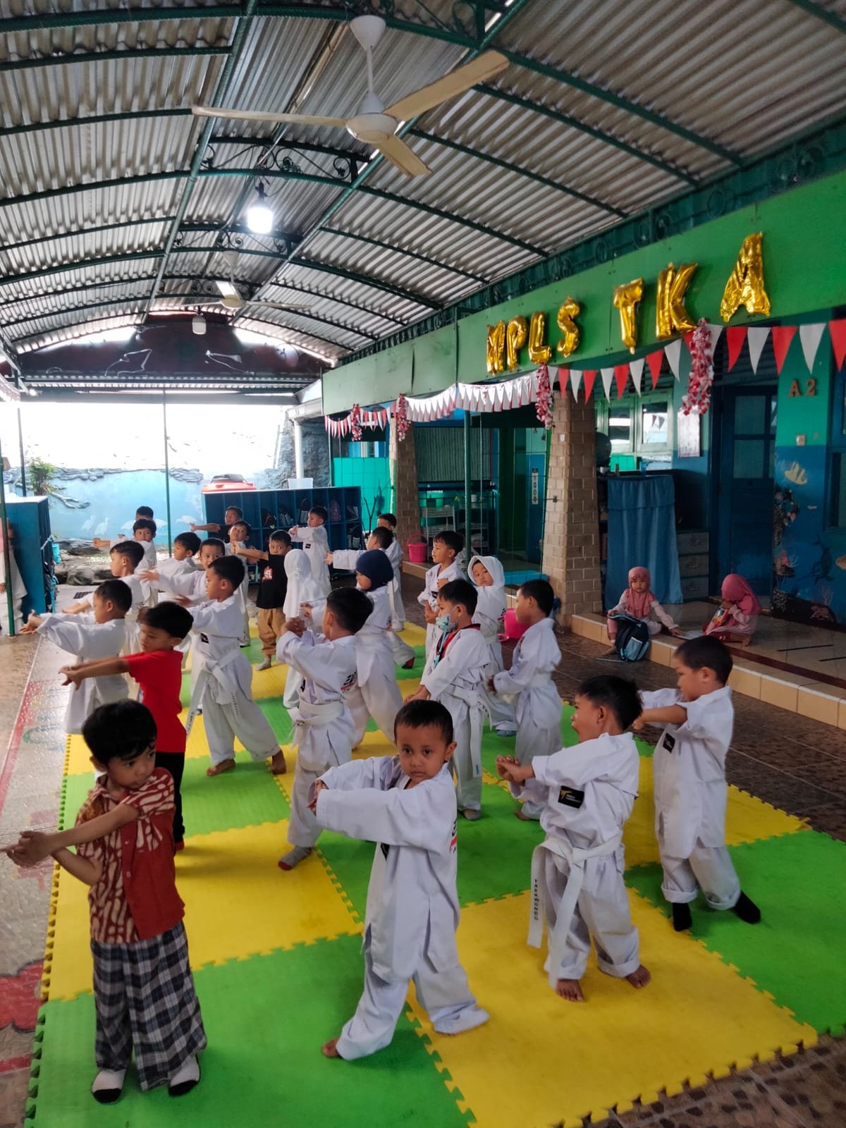 Serunya Little Taekwondoin Berlatih Bersama Sabum Budi di TKIT Asy Syaffa